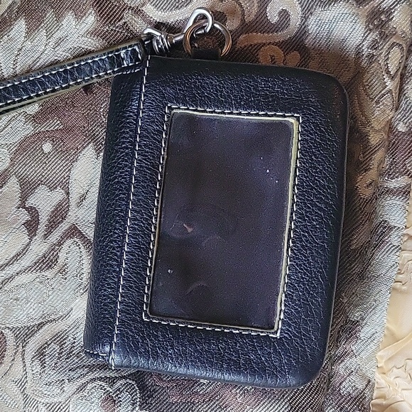 Wilson leather handbag and wallet set - Picture 8 of 12